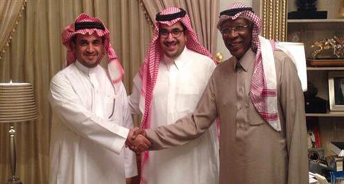 في جلسة ودية: الأمير نواف ينهي أزمة البلطان مع عيد